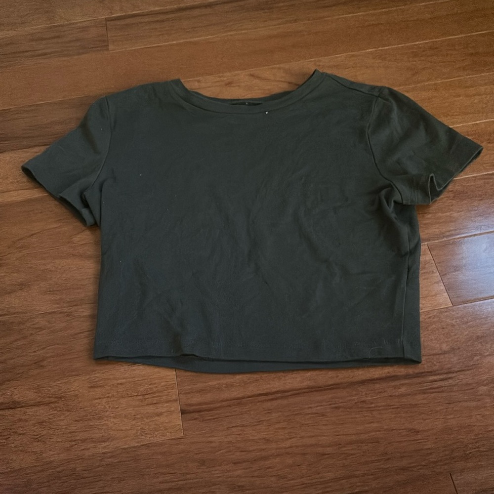 Basic Crop Tee